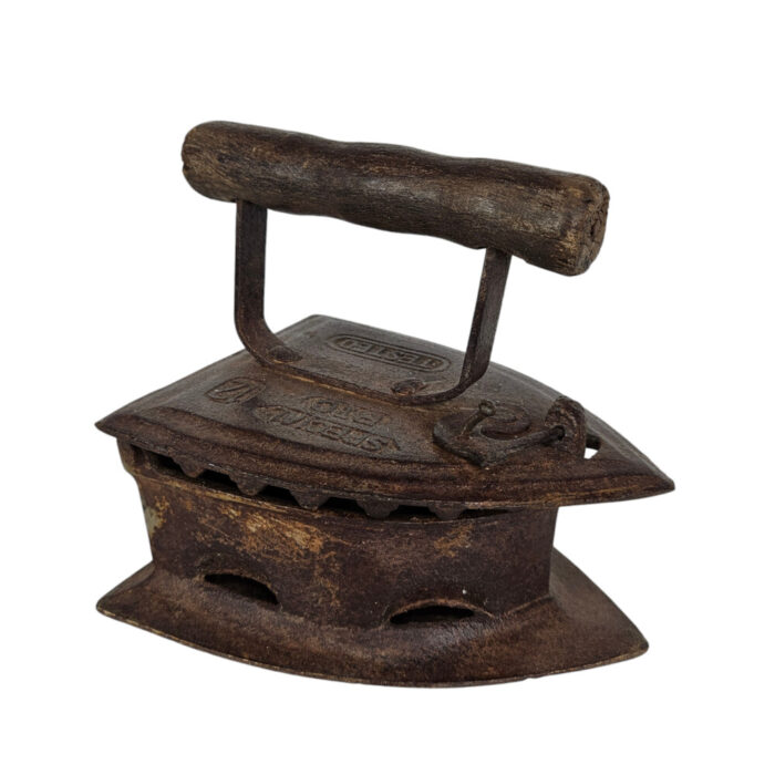 Vintage-Iron-Decorative-Main.jpg Vintage-Iron-Decorative-Main.jpg